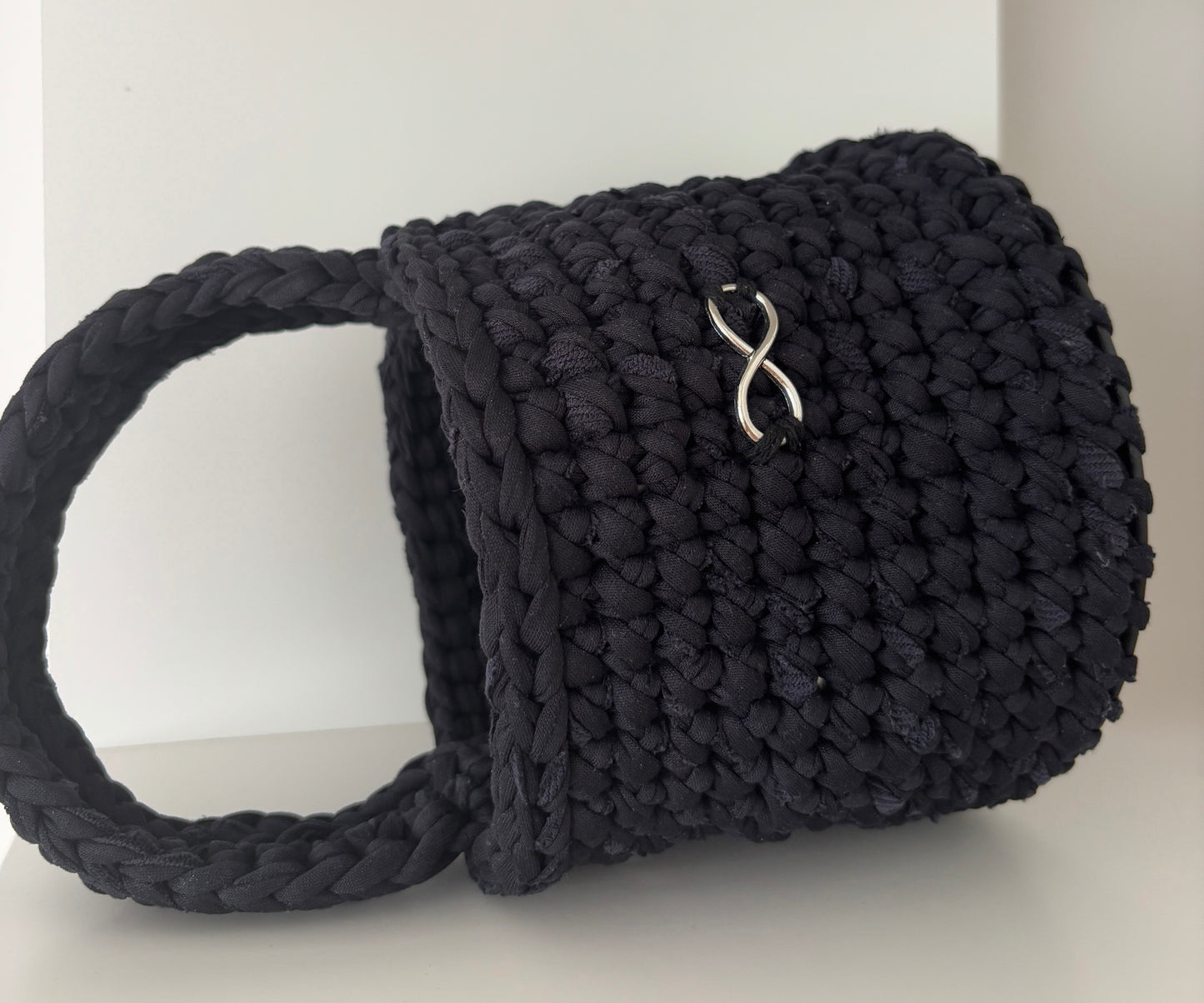 Bolso Trapillo Negro Redondo